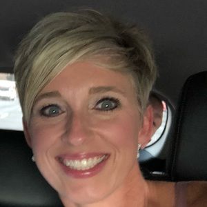 Meet your Posher, Dana